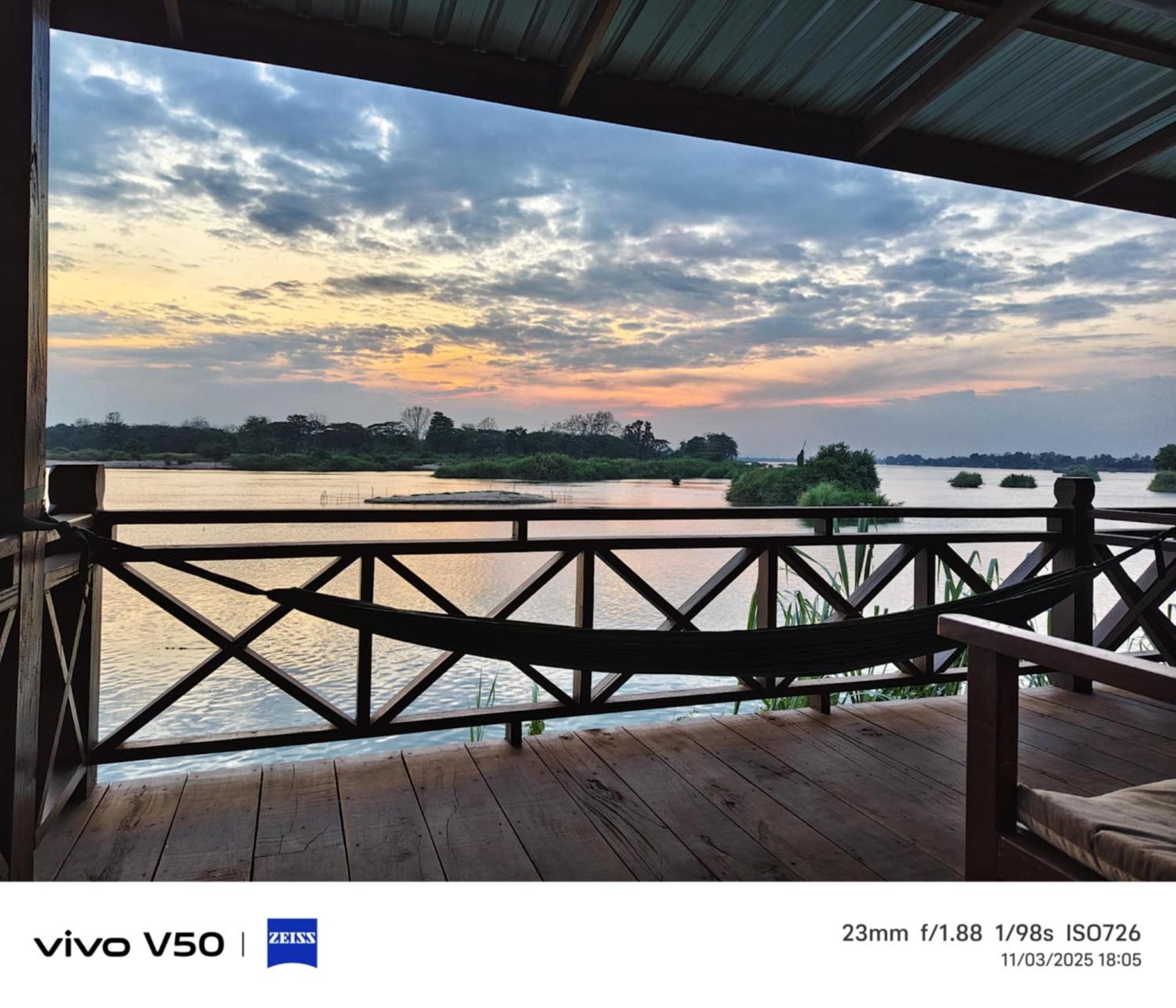 Dondet Vixay Sunset And River View Ban Dondét Esterno foto